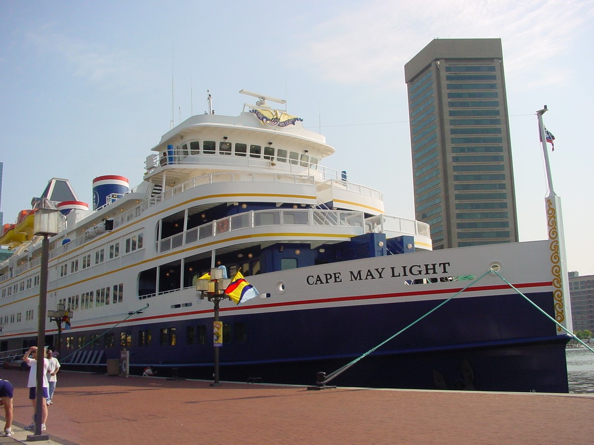 The excursion boat Cape May Light